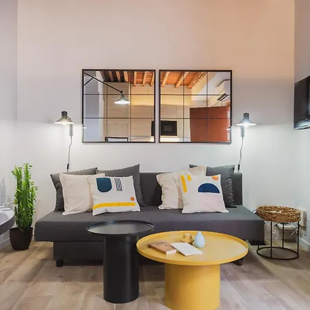 Quiet In The Center Apartment *